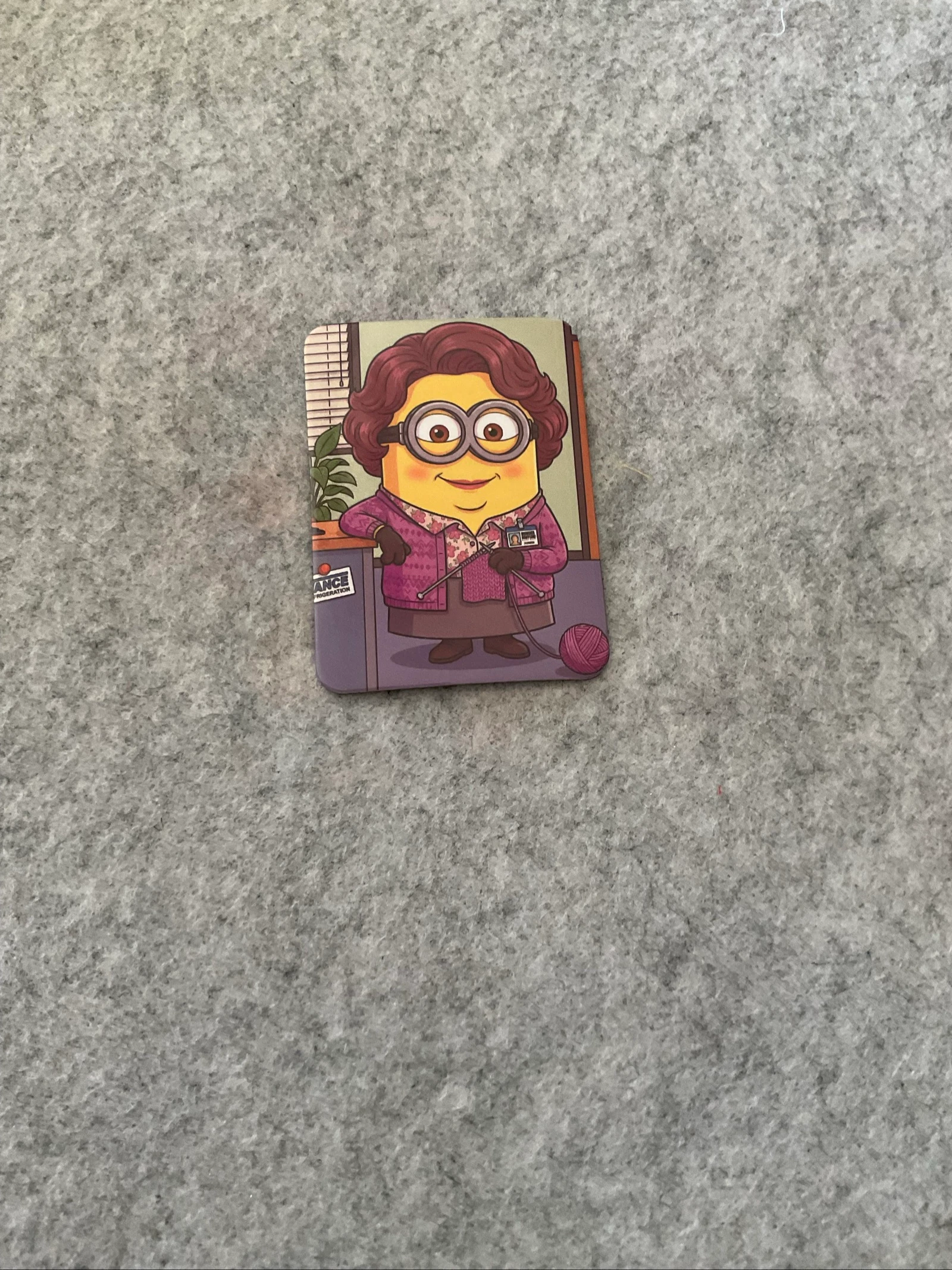 Imán Minion Phyllis – photo 3